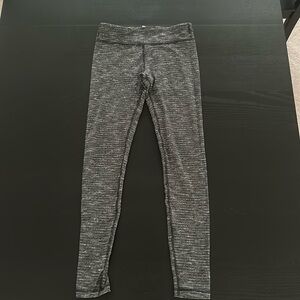 Girls Ivivva size 12 heathered grey leggings.